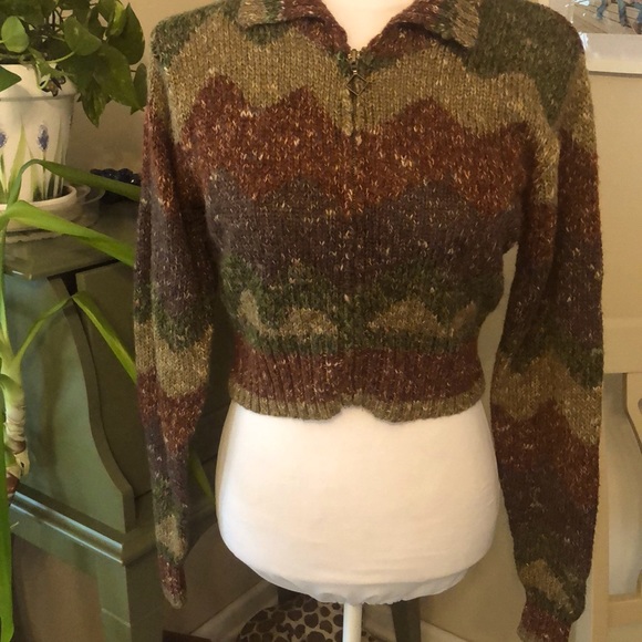 5-7-9 Sweaters - Bolero Sweater zip front